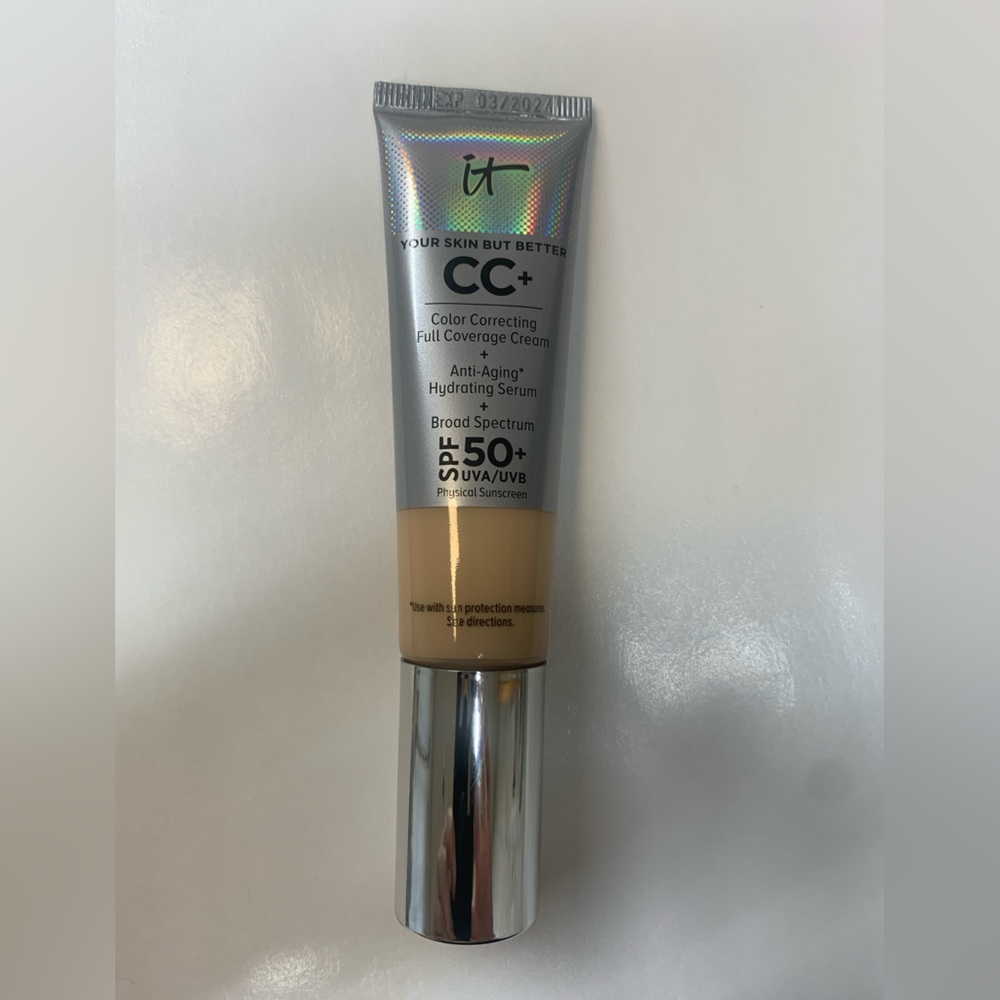 NEW It Cosmetics CC Full Coverage Cream Foundation- Fair Light (cool undertones)